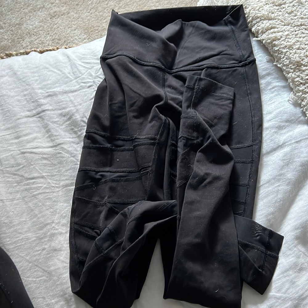 Lululemon mesh cutout leggings